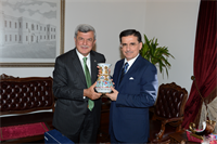 KOCAELİ MİLLETVEKİLİ ZEKİ AYGÜN İLE KOCAELİ BÜYÜKŞEHİR BELEDİYE BAŞKANI KARAOSMANOĞLU’NDAN VALİ TOPACA’YA ZİYARET