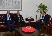 KOCAELİ MİLLETVEKİLİ ZEKİ AYGÜN İLE KOCAELİ BÜYÜKŞEHİR BELEDİYE BAŞKANI KARAOSMANOĞLU’NDAN VALİ TOPACA’YA ZİYARET