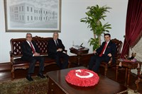 TÜRK PARLAMENTERLER BİRLİĞİ ONURSAL BAŞKANI’NDAN, VALİ ERCAN TOPACA’YA ZİYARET