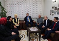 Cumhurbaşkanı Sayın Erdoğan, Şehit Polislerin Ailelerini Ziyaret Etti