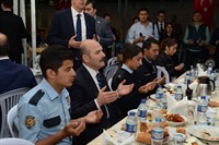 İçişleri Bakanı Sayın Soylu, İftarını Tuzluçayır Polis Merkezinde Açtı