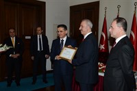 Vergi Rekortmeni Ankaralı İş Adamları, Teşekkür Belgelerini Vali Topaca’dan Aldı