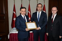 Vergi Rekortmeni Ankaralı İş Adamları, Teşekkür Belgelerini Vali Topaca’dan Aldı