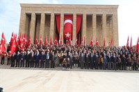 Ankara’nın Başkent Oluşunun 95. Yıl Dönümü Kutlamaları Anıtkabir Ziyaretiyle Başladı 
