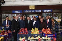 Vali Topaca, Ankara Toptancı Hali’ni Ziyaret Etti