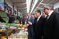 Vali Topaca, Ankara Toptancı Hali’ni Ziyaret Etti
