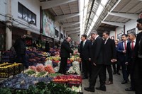 Vali Topaca, Ankara Toptancı Hali’ni Ziyaret Etti