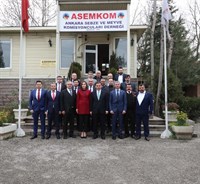 Vali Topaca, Ankara Toptancı Hali’ni Ziyaret Etti
