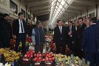 Vali Topaca, Ankara Toptancı Hali’ni Ziyaret Etti
