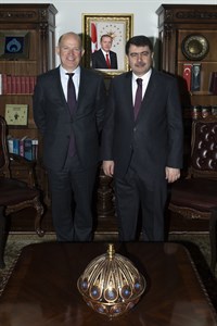 İngiltere Ankara Büyükelçisi Chilcott, Vali Vasip Şahin’i Ziyaret Etti