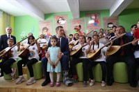 Milli Eğitim Bakanı Ziya Selçuk, Ayaş Bünyamin İlkokulunda Karne Dağıtım Töreni’ne Katıldı
