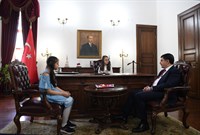 Vali Şahin, 23 Nisan Ulusal Egemenlik ve Çocuk Bayramı’nda Çocukları Makamında Kabul Etti